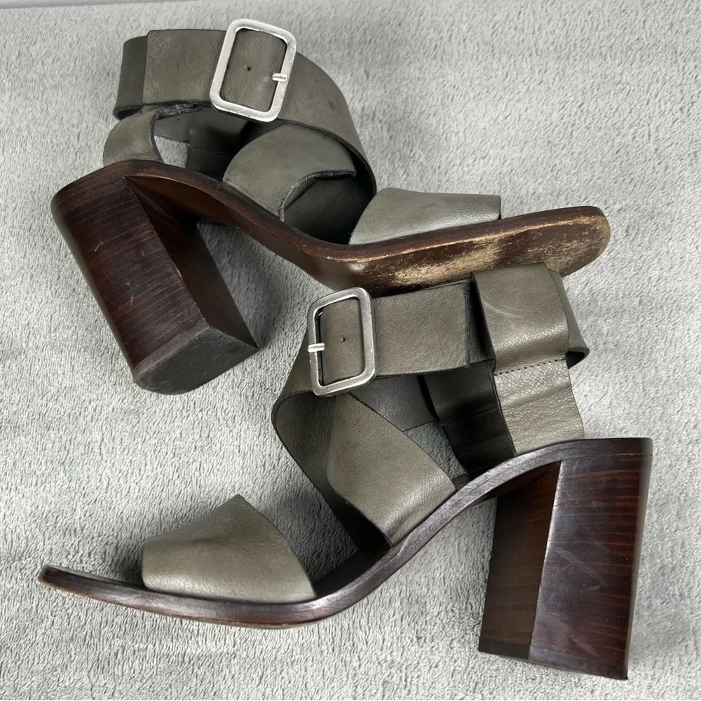 boemos Made in Italy Gray Leather Strappy 4” Block Heel size39. ordrA6
